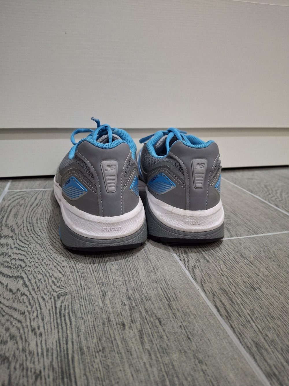 New Balance - Picture 5 of 8